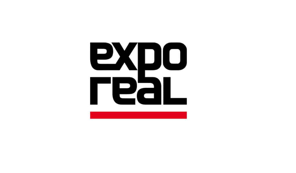 Logo der Expo Real mit schwarzer Schrift auf weißem Grund und einem roten Strich darunter